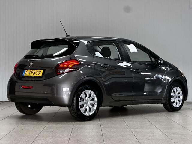 Peugeot 208 1.2 PureTech Active/ D-Riem verv: 93.000 KM!/ Apple + Android/ DAB+/ Navi/ Airco/ Cruise/ Elek. pakket/ Isofix/ Bluetooth/ Multi. Stuur/ Mistl./ PDC/ Dakspoiler/ LED Dagrijverl.