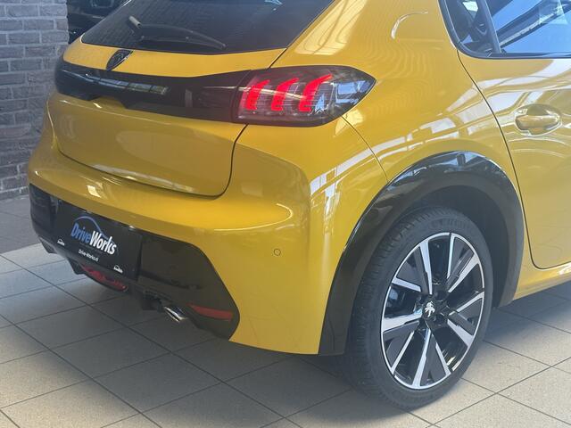 Peugeot 208 1.2 PureTech GT-Line | Carplay | Cruise & Climate control | PDC | Interesse in een bezichtiging of proefrit, bel of app met 06-24282842 / 06-42130156