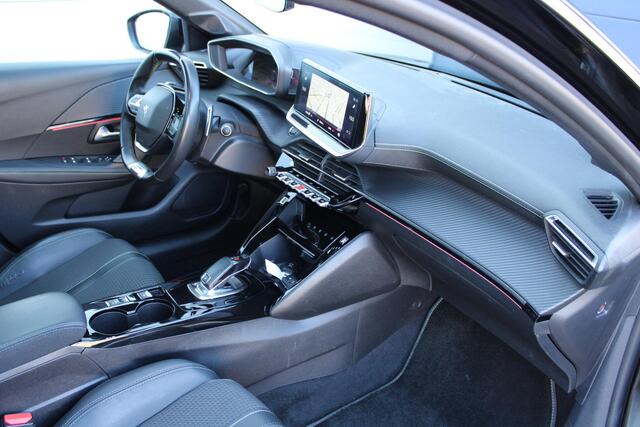 Peugeot 208 1.2 PureTech GT Automaat Panoramadak Airco Navi Camera Carplay Dealer onderhouden