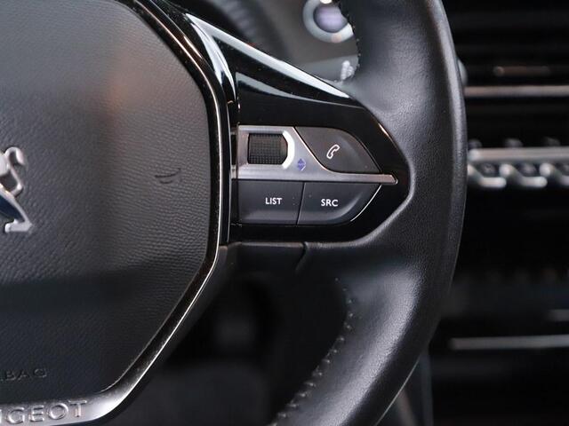 Peugeot 208 1.2T 100pk Allure Pack H.Leder/Camera/Ecc/Nav /CarPlay/El.Pakket/Vc/4S.banden