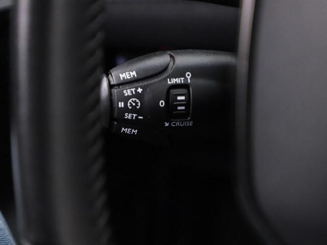 Peugeot 208 1.2T 100pk Allure Pack H.Leder/Camera/Ecc/Nav /CarPlay/El.Pakket/Vc/4S.banden