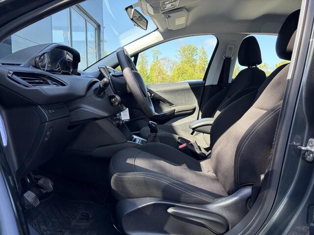 Peugeot 208 1.2 PureTech Blue Lion Navi,Airco,Cruise,5 Deurs,Pdc,Dealer Onderhouden,N.A.P,Weinig km,Nieuwe Apk bij Aflevering