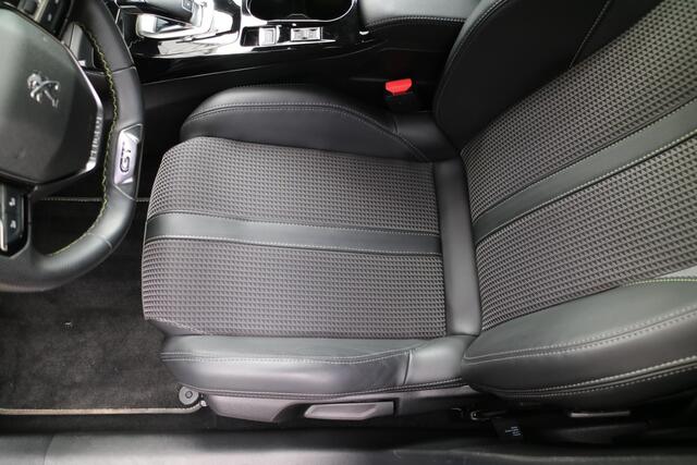 Peugeot 208 1.2 PureTech GT | Automaat | Weinig KM! |