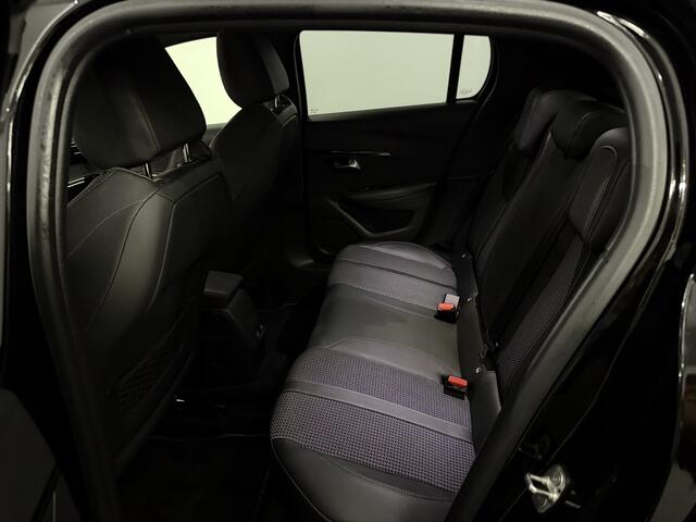 Peugeot 208 1.2 PureTech GT-Line Camera, Navi, Keyless start, Virtual desk, Cruise control, Half leder, Rijstrook correctie, Apple carplay