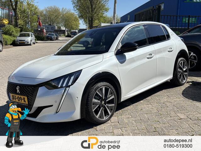 Peugeot 208 1.2 PureTech GT-LINE Allure Pack GARANTIE/GT-LINE/CRUISE/CLIMA/CARPLAY/TREKHAAK/CAMERA/LICHTMETAAL/KEYLESS rijklaarprijs!