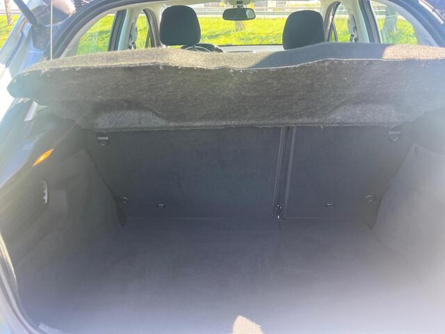 Peugeot 208 1.2 PureTech Blue Lease Allure