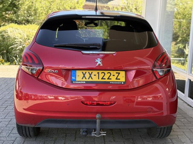 Peugeot 208 1.2I 82pk Signature | Trekhaak | Navigatie | Cruise Control | Parkeersensoren | Apple Carplay/Android Auto | Airco
