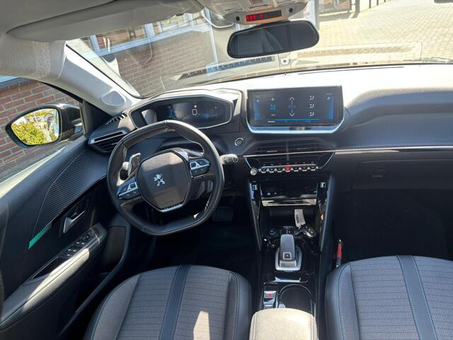 Peugeot 208 1.2 PureTech Blue Lease Allure - 1e eigenaar - dealer onderhouden -