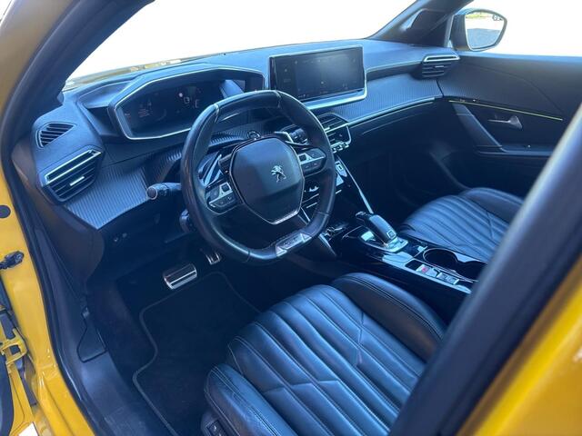 Peugeot 208 GT Pack 1.2 Turbo 100pk EAT8 | NAPPA LEDER | PANO | TWO-TONE! | FULL OPTIONS | STOELMASSAGE | i-COCKPIT® | APPLE CARPLAY / ANDROID AUTO | 180° CAMERA |