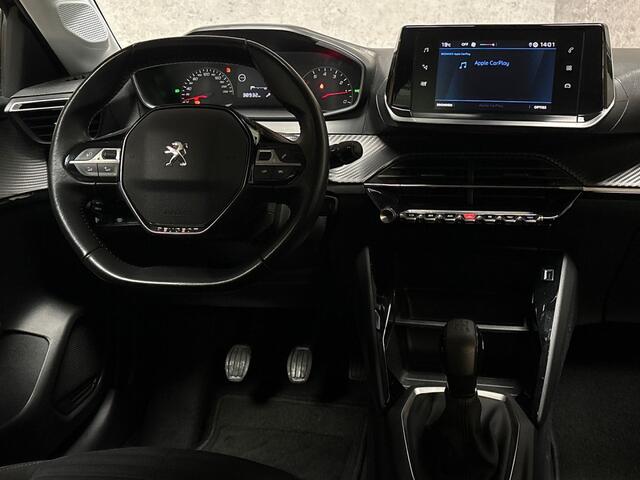 Peugeot 208 1.2 PureTech Deluxe (APPLE CARPLAY, GROOT NAVI, CRUISE, SPORTSTOELEN, LANE ASSIST, LEDER STUURWIEL, NIEUWSTAAT)
