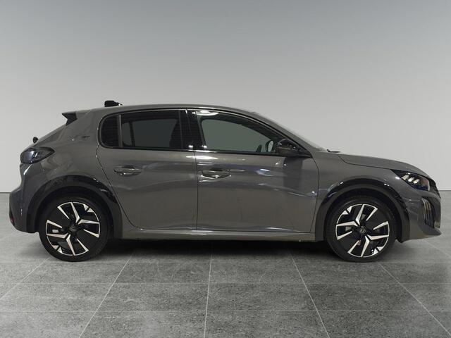Peugeot 208 GT 1.2 Turbo 100pk | KEYLESS ENTRY | DODEHOEKBEW. | ADAPTIVE CRUISE | NAVI | 360° CAMERA | DRAADLOOS APPLE CARPLAY / ANDROID AUTO | ALL-SEASONBANDEN