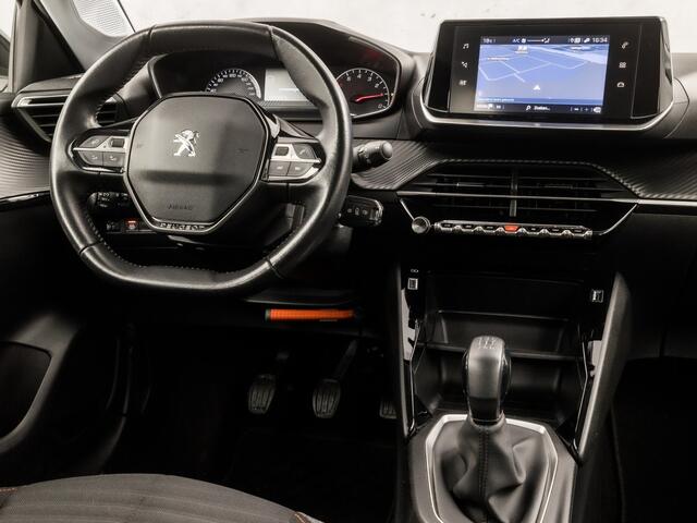 Peugeot 208 1.2 PureTech Sport (APPLE CARPLAY, GROOT NAVI, CRUISE, SPORTSTOELEN, LANE ASSIST, NIEUWSTAAT)