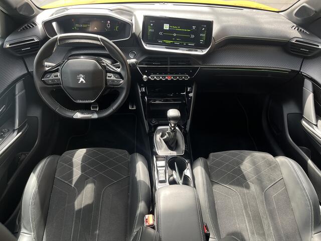Peugeot 208 PureTech 100 GT | Panoramadak | Keyless | Adaptive Cruise Control | Stoelverwarming |