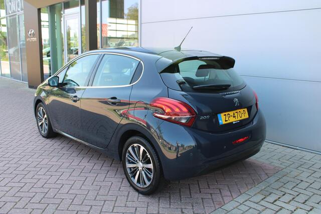 Peugeot 208 1.2 PureTech 110pk Allure Automaat Airco Navi Camera Perfect onderhouden