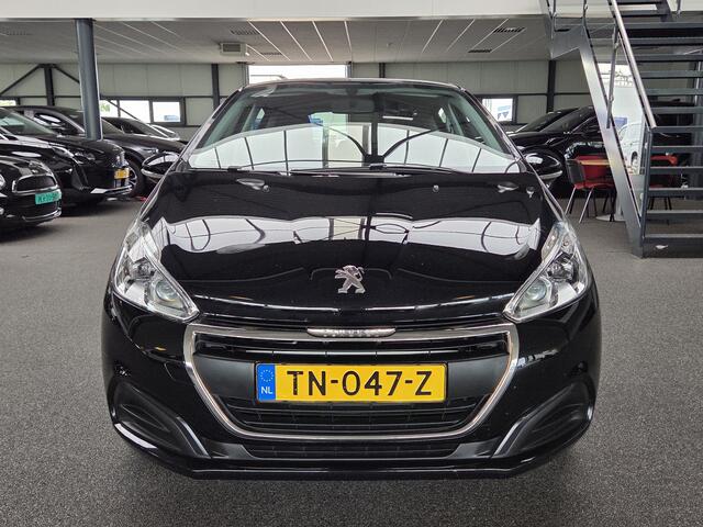Peugeot 208 1.2 PureTech Blue Executive / Recent nieuwe D-riem en banden