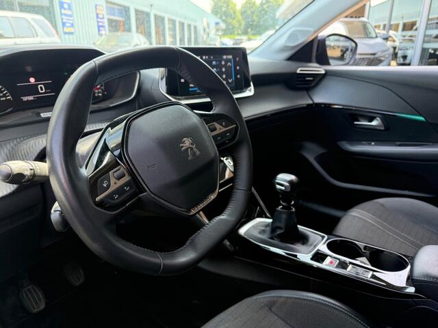 Peugeot 208 1.2 PT 100PK ALLURE NAVI CARPLAY PDC STOELVW LMV