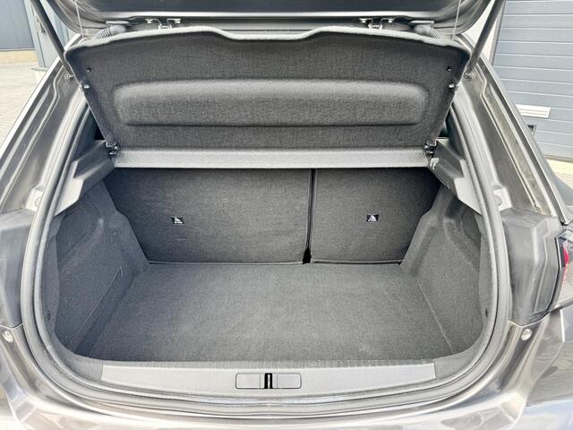 Peugeot 208 1.2/ 101 PK Allure NAP/ LED/ Camera/ BTW/ PDC V+A/ 1e eigenaar/ Nieuwe riem
