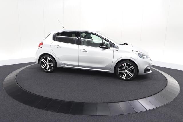 Peugeot 208 PureTech 110 EAT6 GT-line | Trekhaak | Apple Carplay | Climate Control | Parkeersensoren