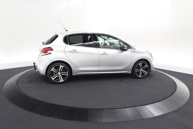Peugeot 208 PureTech 110 EAT6 GT-line | Trekhaak | Apple Carplay | Climate Control | Parkeersensoren