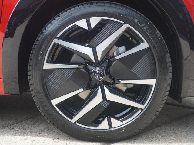 Peugeot 208 1.2 Hybrid 145 e-DCS6 GT Winterpakket