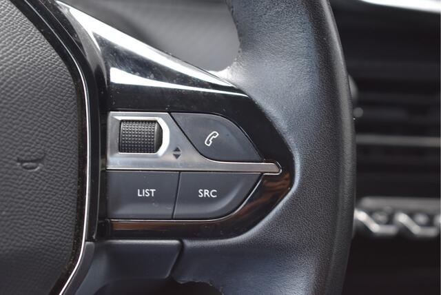 Peugeot 208 1.2 PureTech 100 Active Cruise, Carplay, DAB, PDC, Climatic, NAP