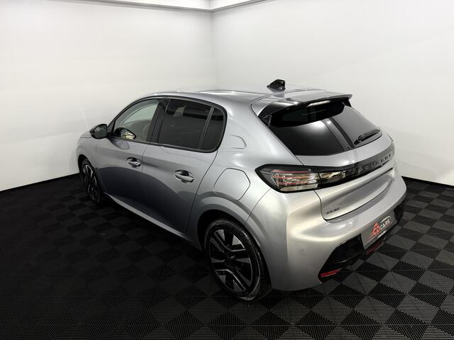 Peugeot 208 1.2 PureTech 100 GT Parkeersensoren, Apple carplay, Virtual desk, Cruise control, Lichtmetalen, Half leder, Clima