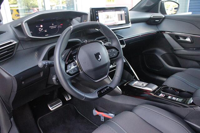 Peugeot 208 1.2 Hybrid 145PK AUTOMAAT GT | NAVIGATIE | DRAADLOZE APPLE CARPLAY/ANDROID AUTO | CAMERA VOOR + ACHTER | FULL LED KOPLAMPEN | LICHTMETALEN VELGEN 17" | DODEHOEK DETECTIE | DRAADLOZE TELEFOONLADER | KEYLESS ENTRY/START | DAB+ RADIO | ADAPTIVE CRUISE CONTRO