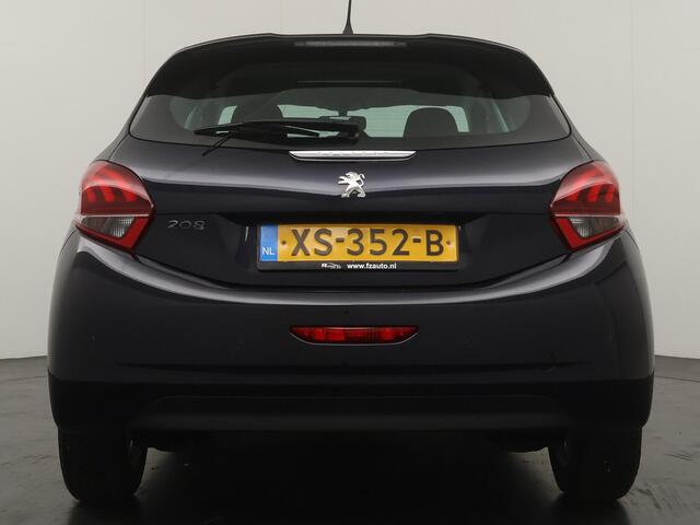 Peugeot 208 1.2 PureTech Blue Lease Active - Navigatie - Cruise Control - Lichtmetalen Velgen