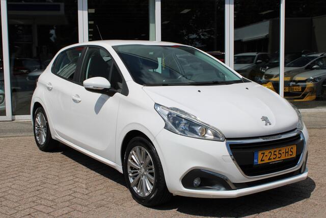 Peugeot 208 1.2 PureTech Allure//Navi//Ecc//5drs!!