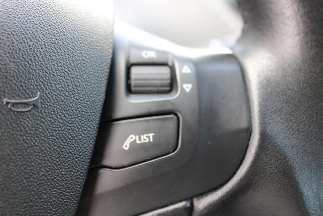 Peugeot 208 1.2 PureTech Allure//Navi//Ecc//5drs!!
