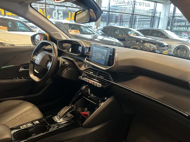 Peugeot 208 1.2 PureTech GT-Line Automaat | Panoramadak | 3D-Digital cockpit | Cruise control | Climate control | Apple carplay | Stoelverwarming | Parkeersensoren | LED