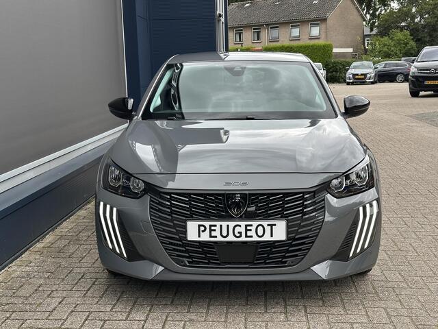 Peugeot 208 1.2 Hybrid 110 PK Allure Automaat | Hybride Automaat | Navigatie via Telefoon | Climate Control | Cruise Control | Parkeersensoren V+A | LED Verlichting | Draadloze Apple Carplay / Android Auto | 16" Lichtmetalen Velgen |