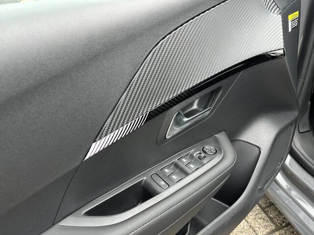 Peugeot 208 1.2 Hybrid 110 PK Allure Automaat | Hybride Automaat | Navigatie via Telefoon | Climate Control | Cruise Control | Parkeersensoren V+A | LED Verlichting | Draadloze Apple Carplay / Android Auto | 16" Lichtmetalen Velgen |