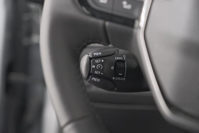 Peugeot 208 1.2 Hybrid 110 e-DCS6 Style | Parkeersensoren | Apple Carplay | Cruise Control | Navigatie