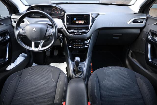 Peugeot 208 1.2 PureTech Allure |Camera |Carplay |Cruise