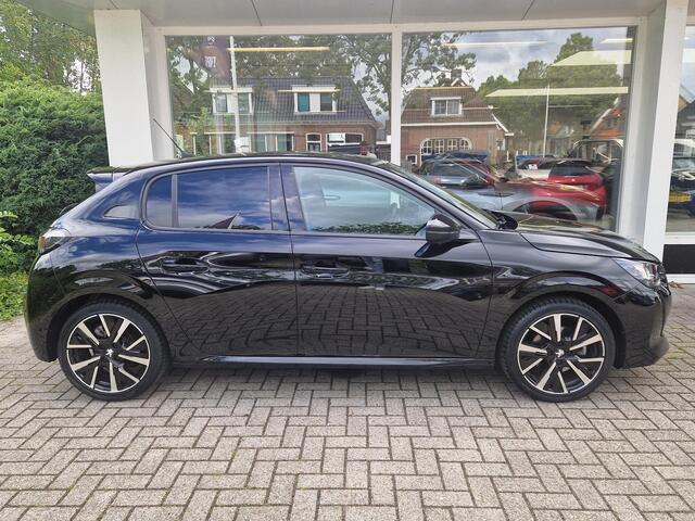 Peugeot 208 1.2 PureTech Allure | Climate & Cruise Control | Parkeersensoren | 17INCH | Applecarplay/Android Auto |