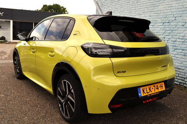 Peugeot 208 Hybrid GT cam v+a adcrc zwart dak