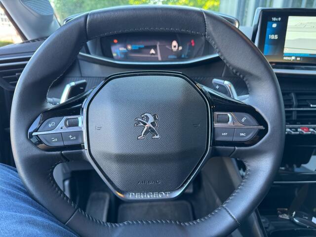 Peugeot 208 1.2 Automaat 101PK Allure, Climatcntrl, Cruisecontrl, Navi, PDC, LM-Velgen