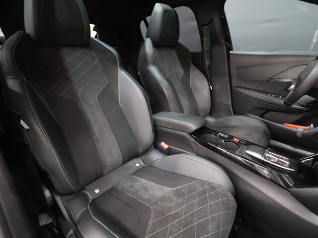Peugeot 208 1.2 GT Pack [PANORAMADAK, CAMERA, APPLE CARPLAY, TREKHAAK, ANDROID, PDC, STOELVERWARMING, CRUISE, LANE ASSIST, MULTI FUNCTIONEEL STUURWIEL, LED, AUTOMAAT, NAVIGATIE, NIEUWSTAAT]