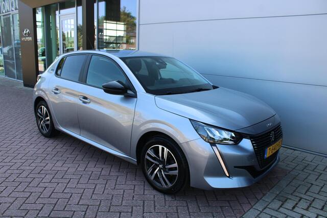 Peugeot 208 1.2 PureTech Style Airco Navi Camera Carplay Dealer onderhouden