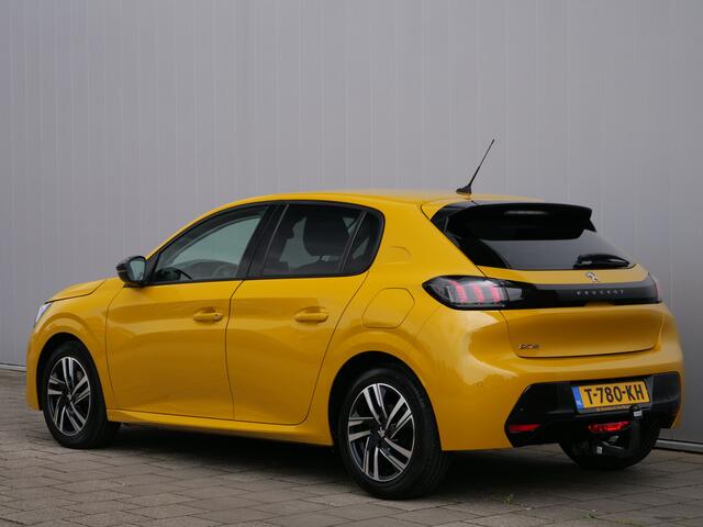 Peugeot 208 1.2 PureTech 100pk Allure Pack Camera /Trekhaak / Apple Carplay