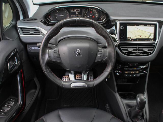 Peugeot 208 1.2 PureTech GT-line | Navi | Clima | Panodak | Park sens | Trekhaak