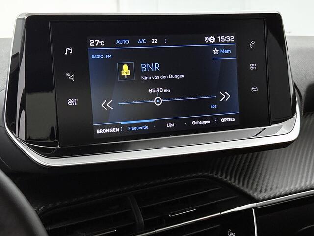 Peugeot 208 100 pk Allure Pack | Rijklaar | Keyless Entry | Camera | Stoelverwarming |