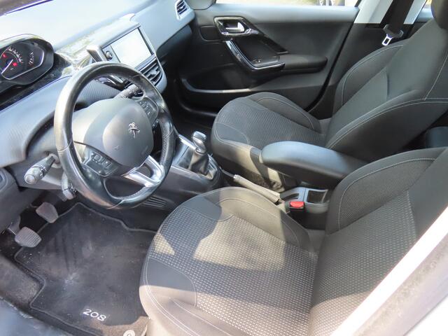 Peugeot 208 1.6HDi Executive*Navi*ECC*EXPORT/EX.BPM*