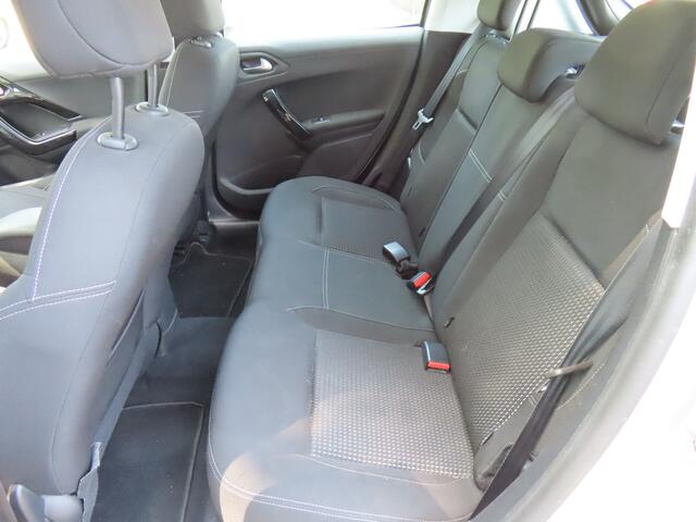 Peugeot 208 1.6HDi Executive*Navi*ECC*EXPORT/EX.BPM*