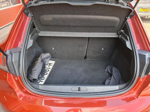 Peugeot 208 1.2 130PK GT-Line, automaat|pano|Trekhaak|camera