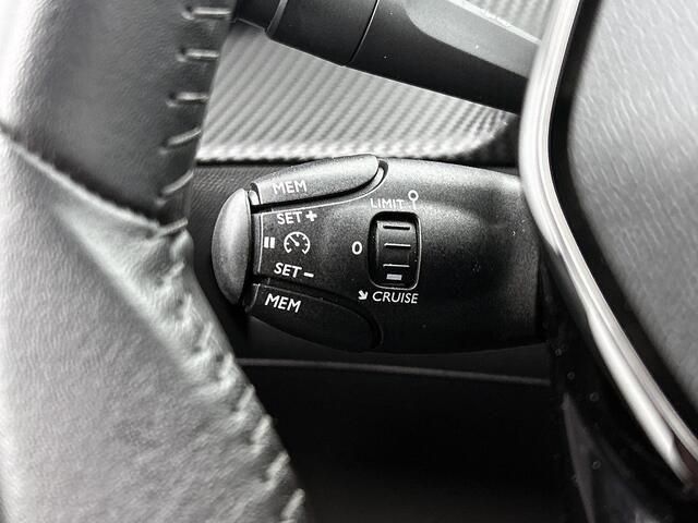 Peugeot 208 100pk Allure Pack | Rijklaar | Keyless | Camera | Stoelverwarming |