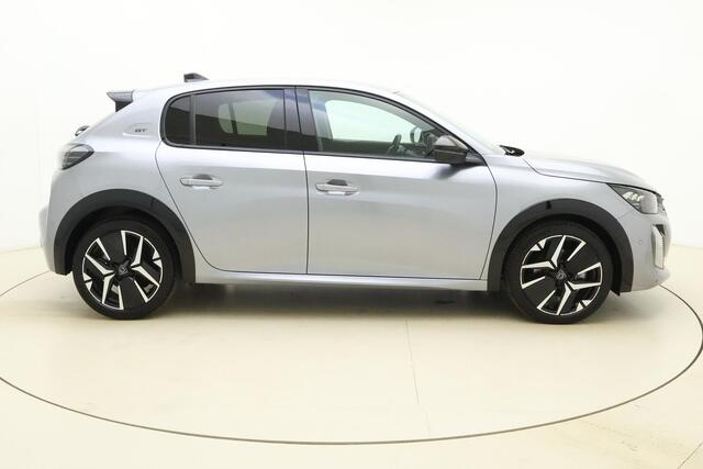 Peugeot 208 1.2 Hybrid 145 e-DCS6 GT | 17 Inch | Automaat | Achteruitrijcamera | Apple carplay | Voorstoelen verwarmd |