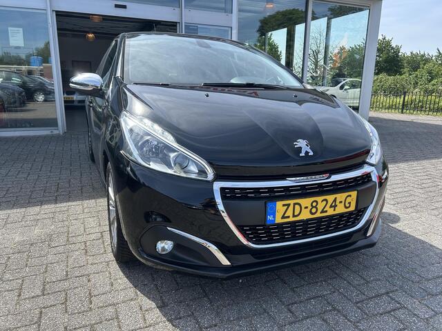 Peugeot 208 1.2 PureTech Signature 100% dealer/airco/cruise control/Carplay/parkeer sensor/TOP CONDITIE ZIE INFO