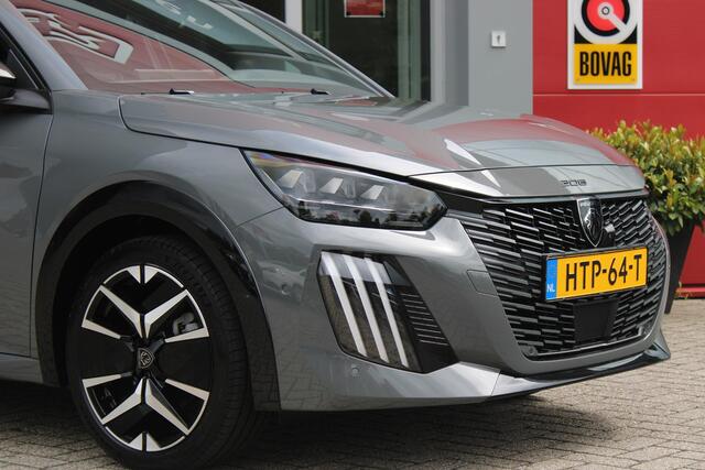 Peugeot 208 1.2 Hybrid 145PK AUTOMAAT GT | CAMERA VOOR + ACHTER | NAVIGATIE | DRAADLOZE APPLE CARPLAY/ANDROID AUTO | FULL LED KOPLAMPEN | LICHTMETALEN VELGEN 17" | DODEHOEK DETECTIE | DRAADLOZE TELEFOONLADER | KEYLESS ENTRY/START | DAB+ RADIO | ADAPTIVE CRUISE CONTRO